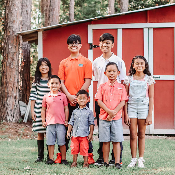 cousins-group-photo