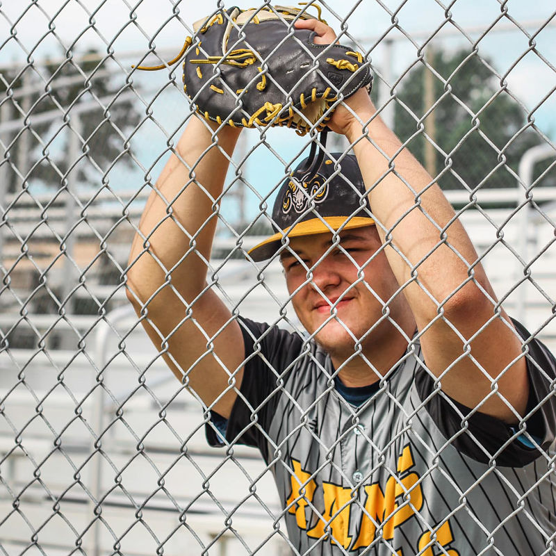 boy-with-baseball-uniform-img